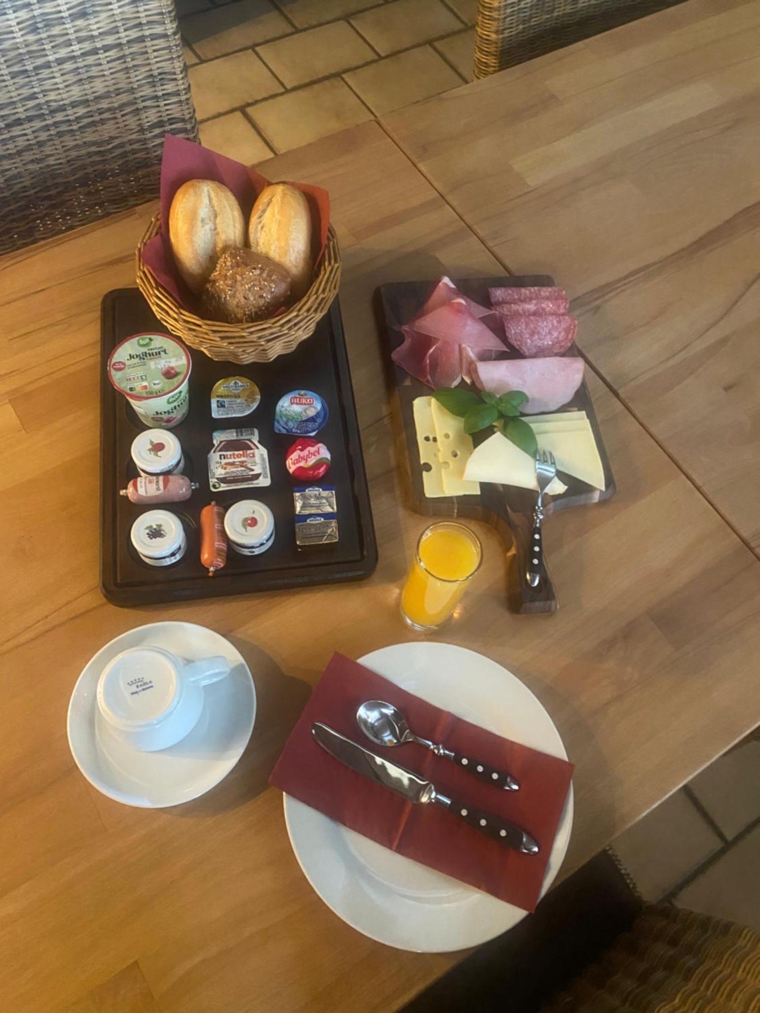 Wirtshaus Am Niederntor Hotell Blomberg  Exteriör bild